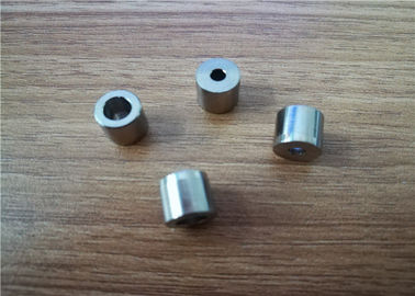Les pièces de usinage très petites de commande numérique par ordinateur, acier inoxydable/aluminium ont usiné des pièces